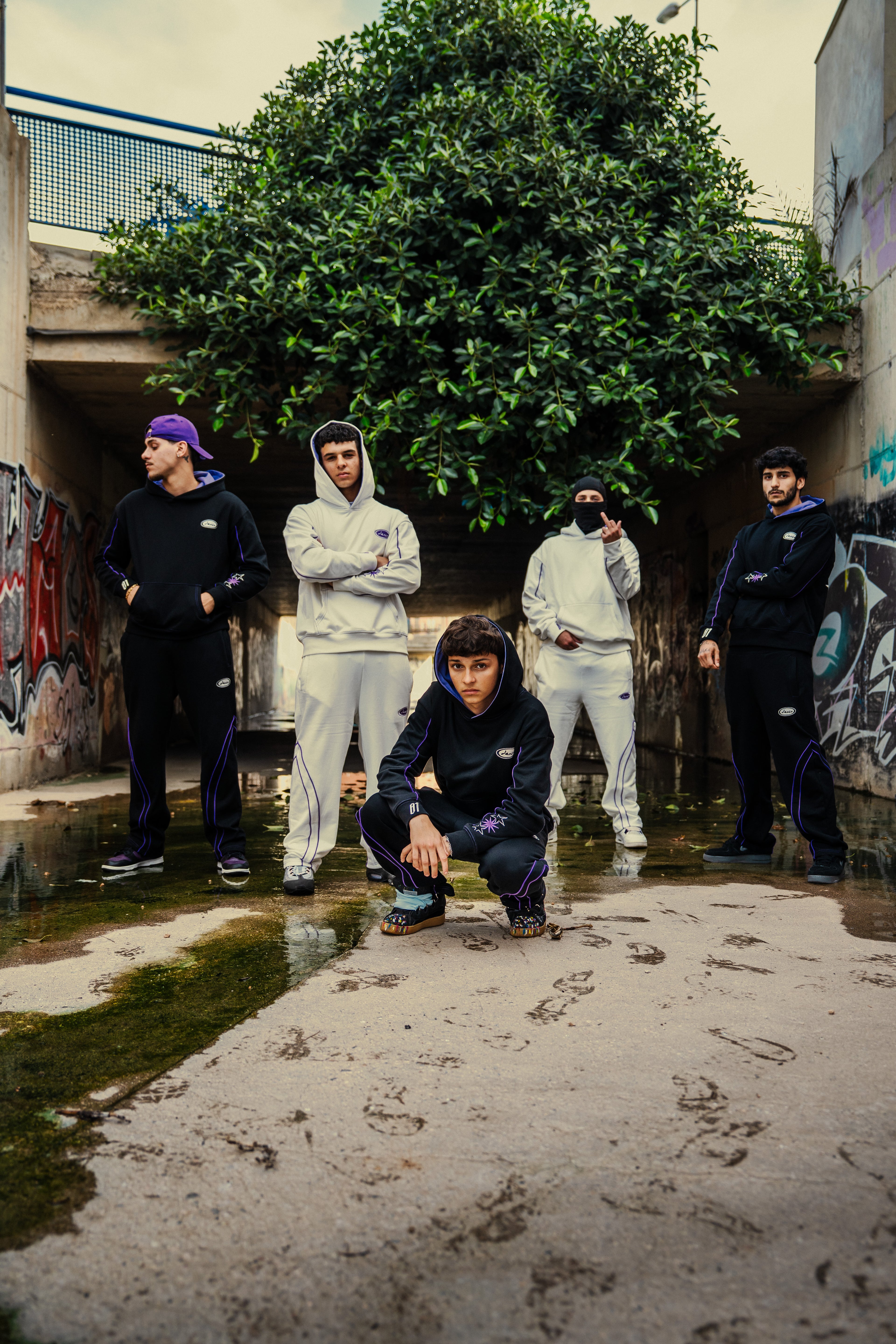 SAINTS & SINNERS HOODIE WHITE