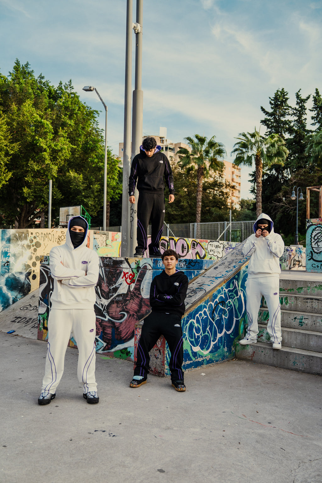 SAINTS & SINNERS HOODIE WHITE