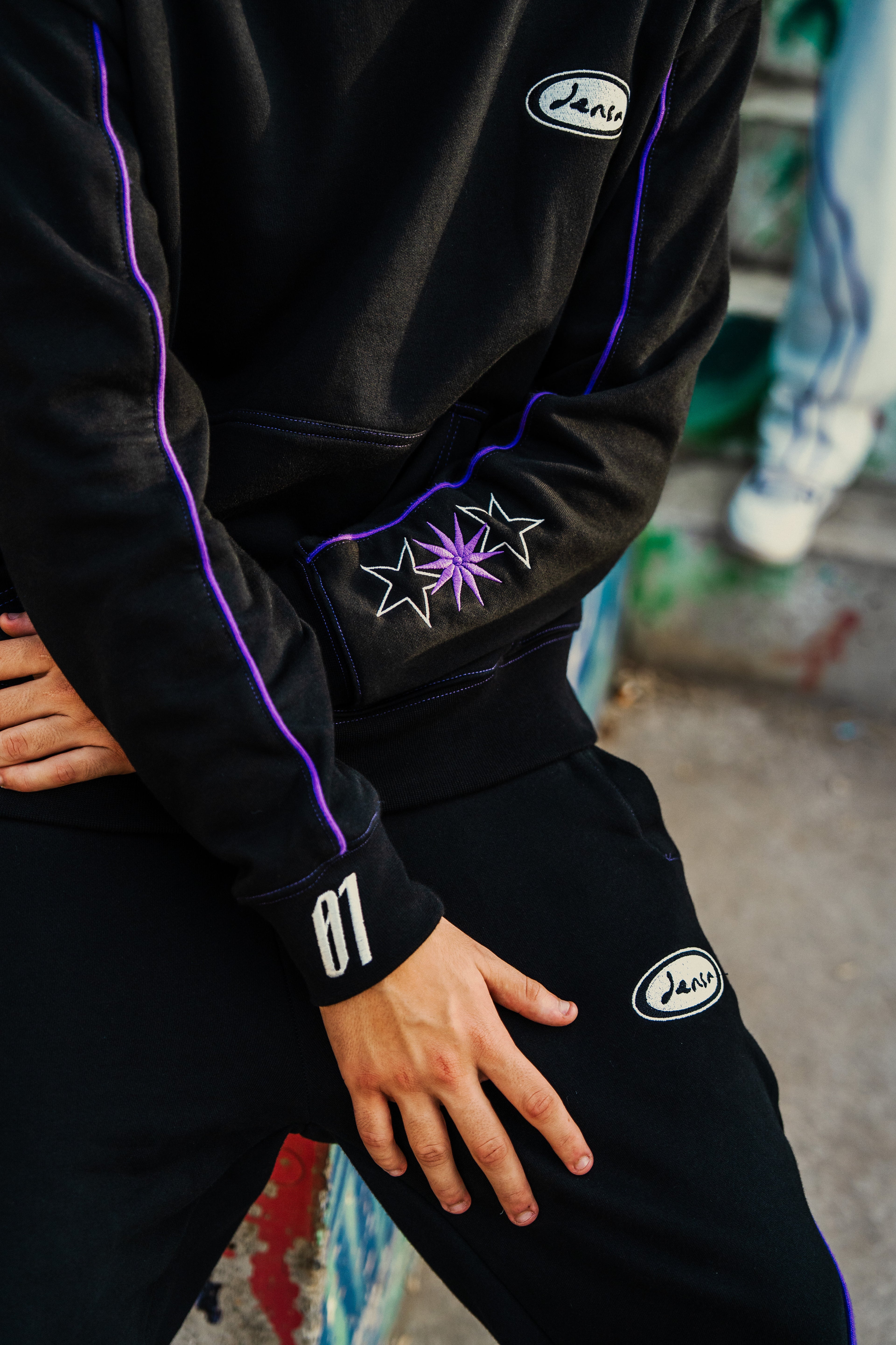 SAINTS & SINNERS HOODIE BLACK